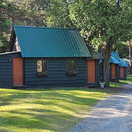Moreno'S Adirondack Cabins Saranac Lake Dış mekan fotoğraf
