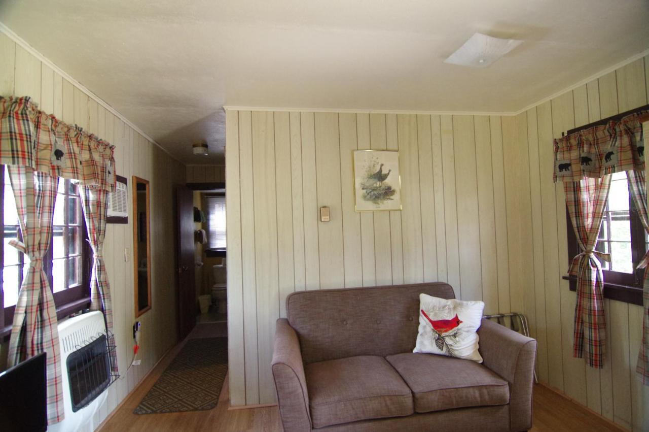 Moreno'S Adirondack Cabins Saranac Lake Dış mekan fotoğraf