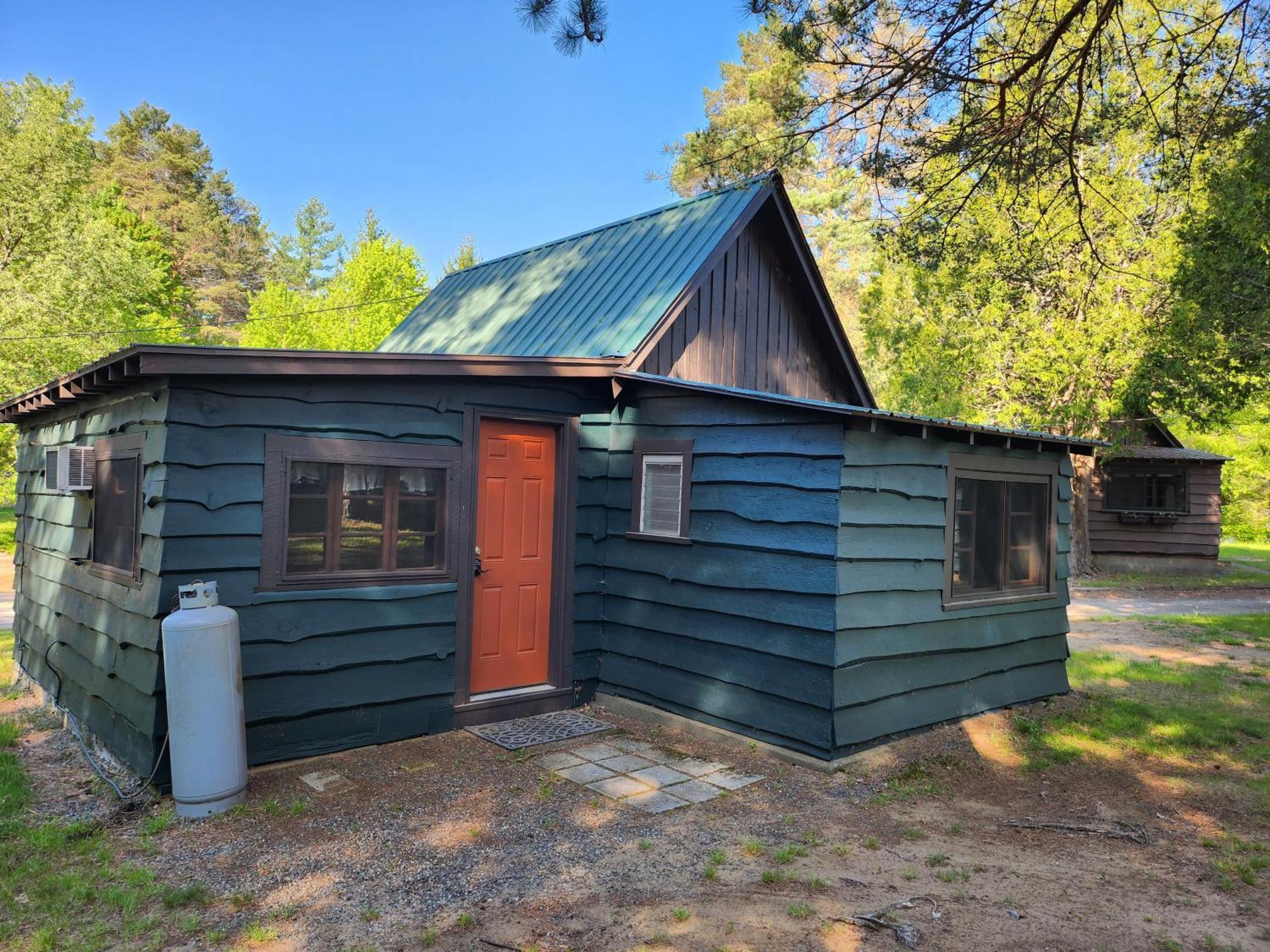 Moreno'S Adirondack Cabins Saranac Lake Dış mekan fotoğraf
